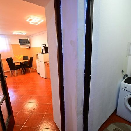 Flh - Sibiu Retreat On Rennes Apartment ภายนอก รูปภาพ